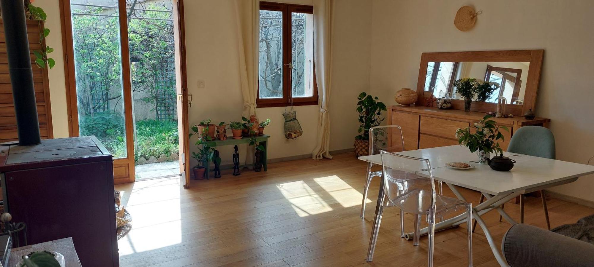 Villa 80 M2 Jardin Terrasse 3 Chambres Provence 沃尔 外观 照片